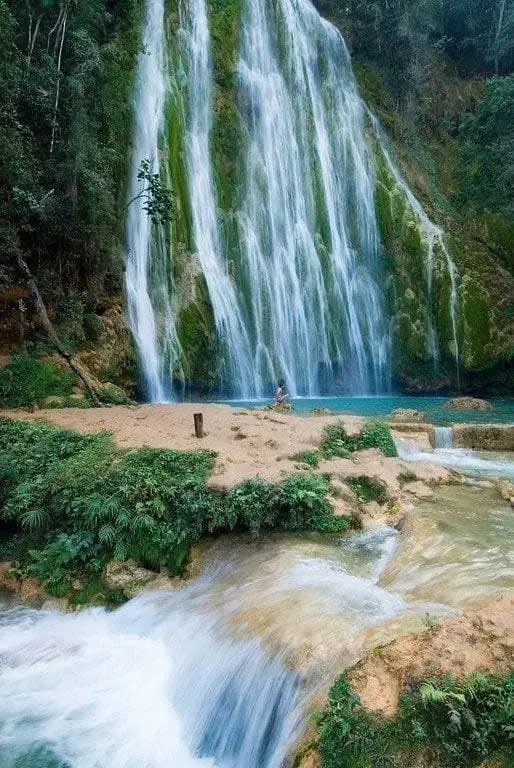 El Limón Waterfall
