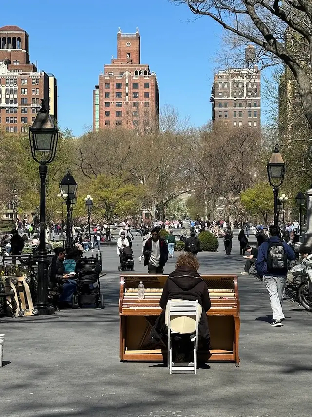 Washington Square Park