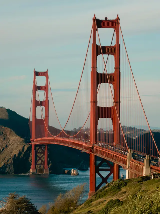 Golden Gate Bridge